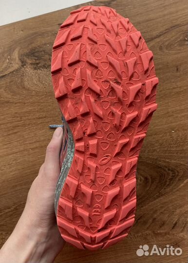 Кроссовки asics gel trabuco terra