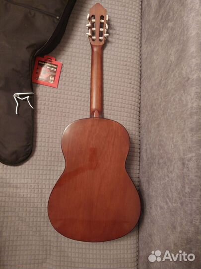 Классическая гитара yamaha c40