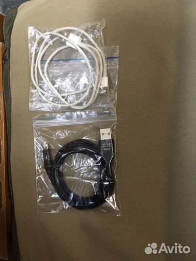 Дата-кабель Lightning - Type C (есть разные)