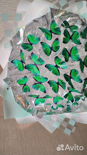 Букет из бабочек светящийся