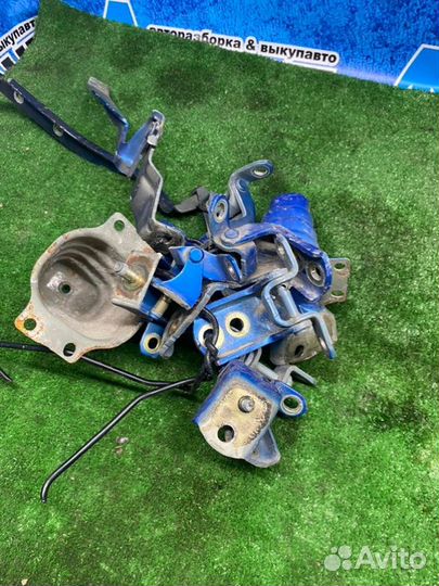 Петля двери Nissan Note E11 CR14DE 2006