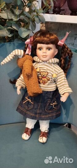 Кукла фарфоровая коллекционная