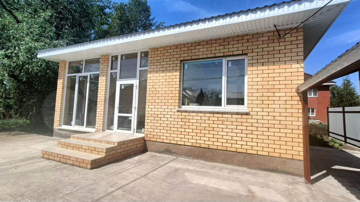 Дом 135 м² на участке 6 сот.