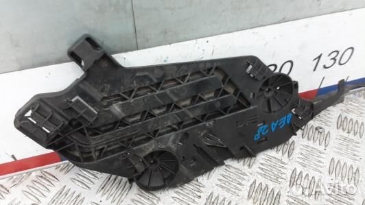 Крепление бампера переднее skoda octavia A5 (AEA28