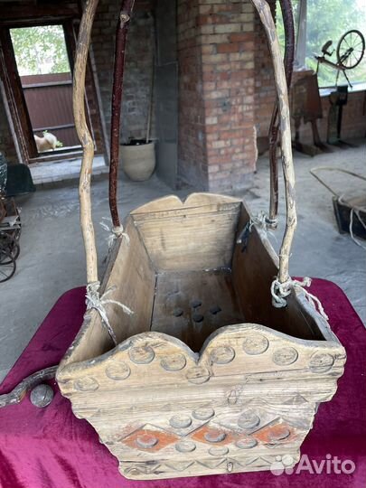 Деревянная люлька старинная