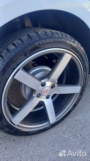 Advance AR211 225/40 R18 26K