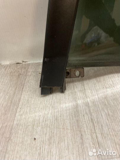 Стекло заднее правое Ford Fusion CBK 1.6L