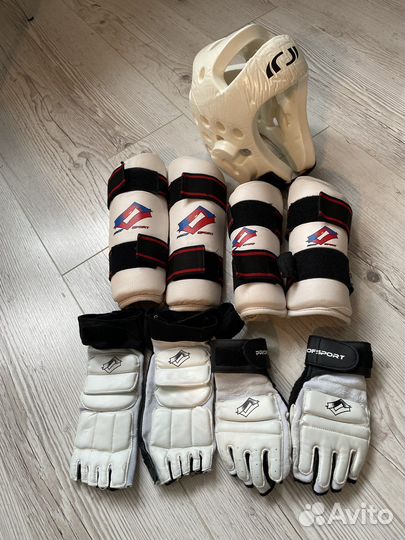 Шлем для тхэквондо детский