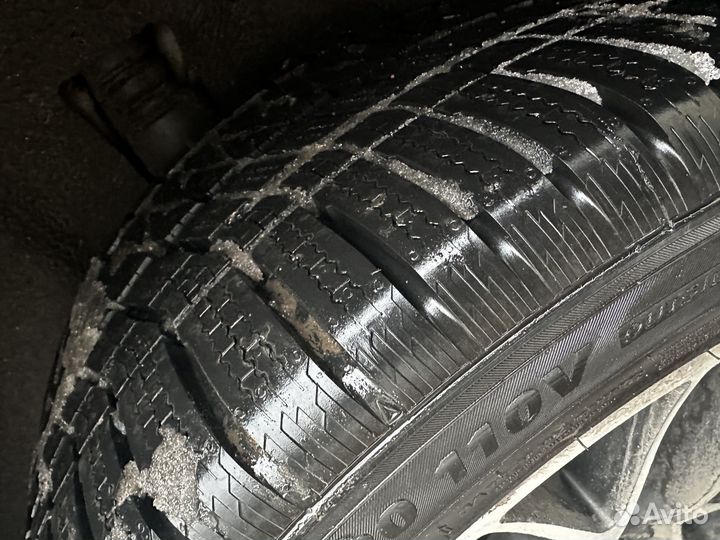 Kumho WinterCraft WS71 265/45 R20 и 295/40 R20