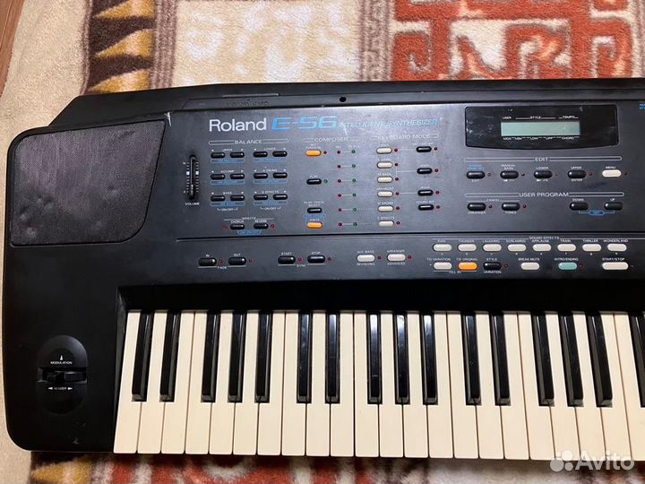 Синтезатор Roland E-56