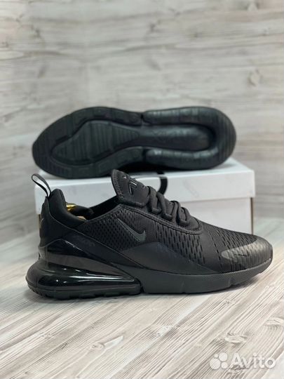 Nike Air Max 270