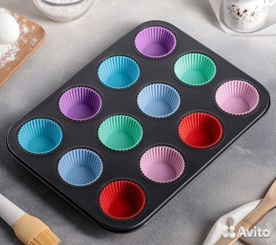 Форма для выпечки с силиконовыми вставками 12 ячее