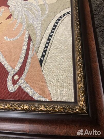 Картина-гобелен 55х55 в багетной раме с позолотой