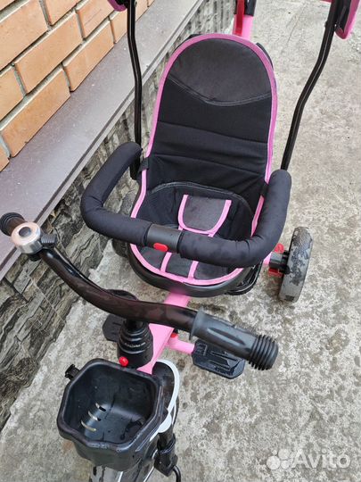 Детский велосипед трехколесный с ручкой