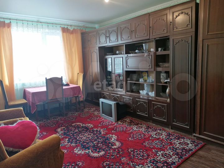 Дом 298,2 м² на участке 7 сот.