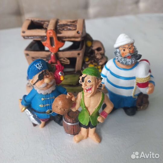 Украшения для аквариума