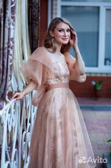 Вечернее платье