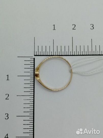 Золотое кольцо с камнем 16,5р