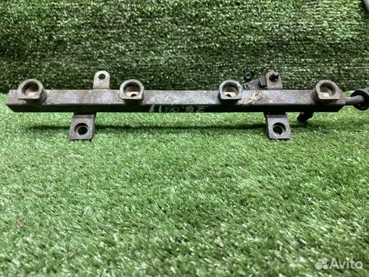 Топливная рампа Kia Shuma