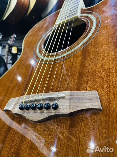 Гитара Акустическая + Капо (Красное Дерево)