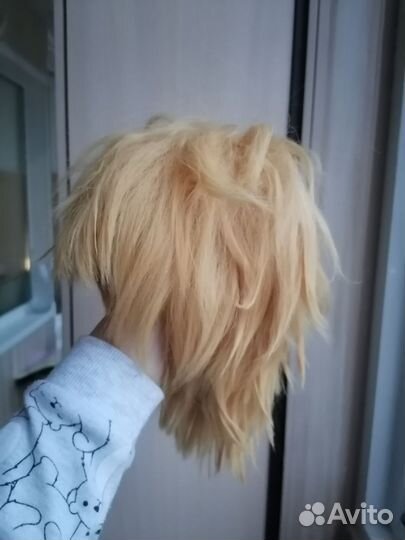Парик желтый