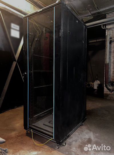 Серверный шкаф