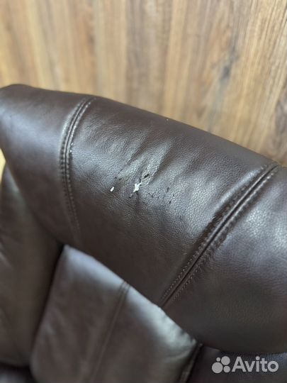 Офисное кресло