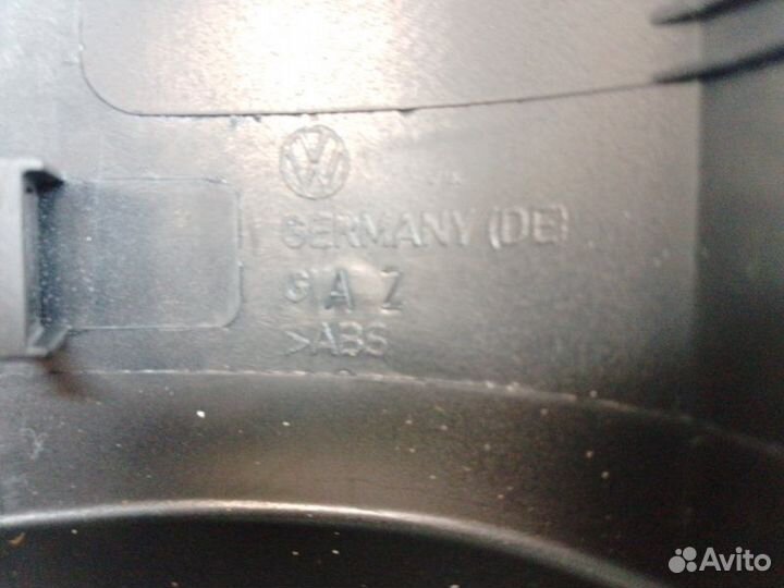 Накладка подлокотника Volkswagen Passat B6