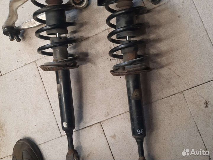 Передние стойки Volkswagen Passat B5, Audi A6 c5