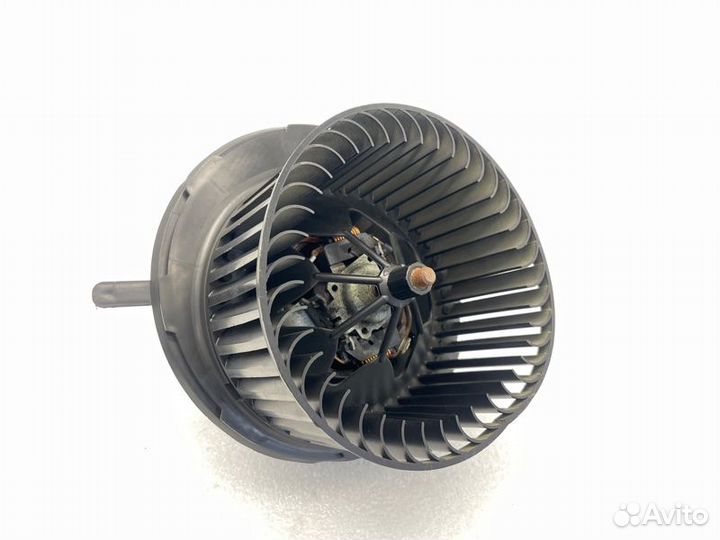 Мотор печки Volkswagen Passat B6 2013