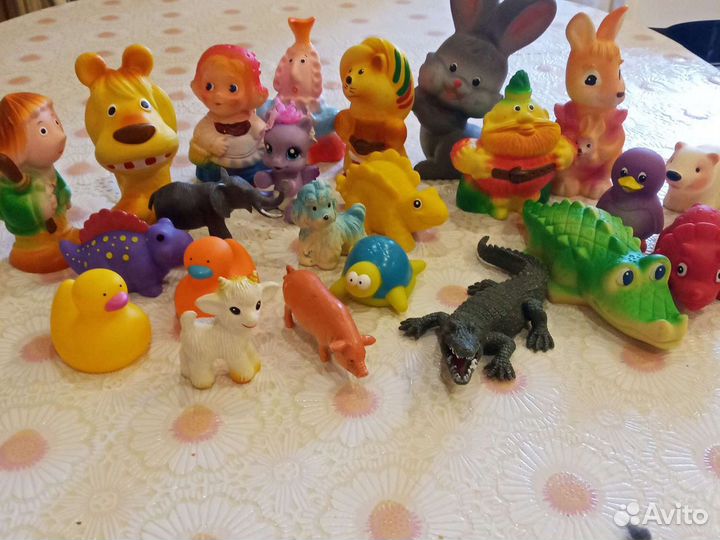 Резиновые и пластиковые детские игрушки