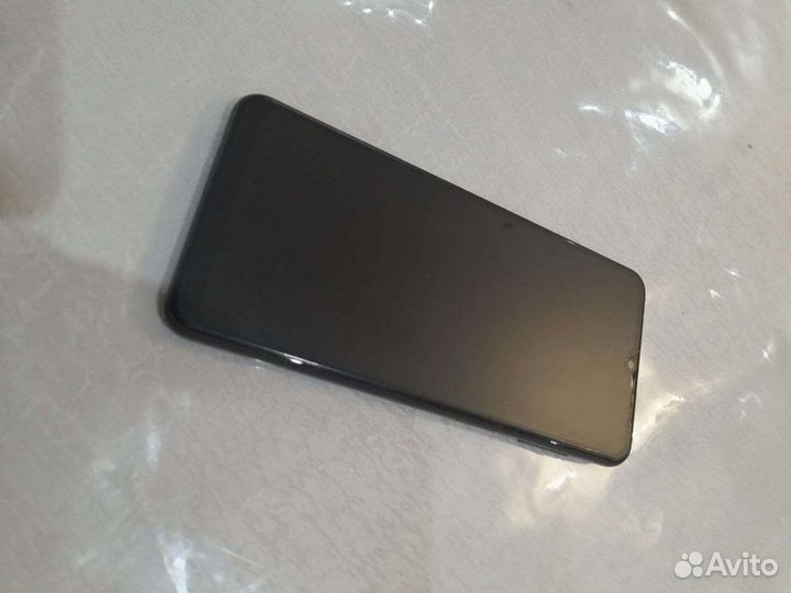 Телефон Samsung