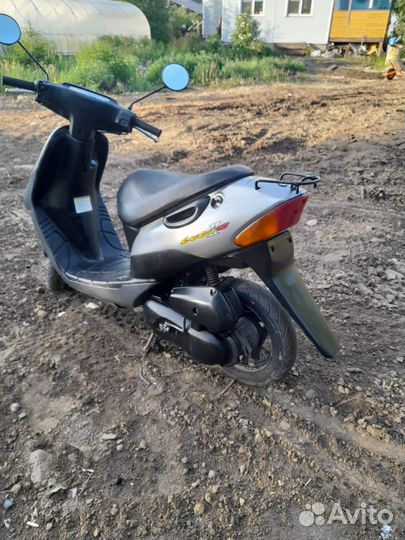 Скутер Suzuki lets 2