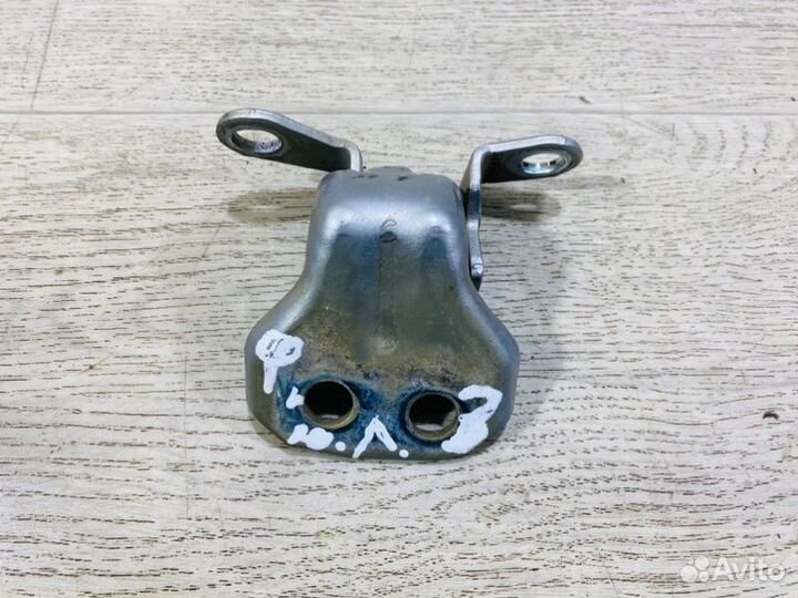 Петля двери задняя левая Ford Fusion хэтчбэк 1.4