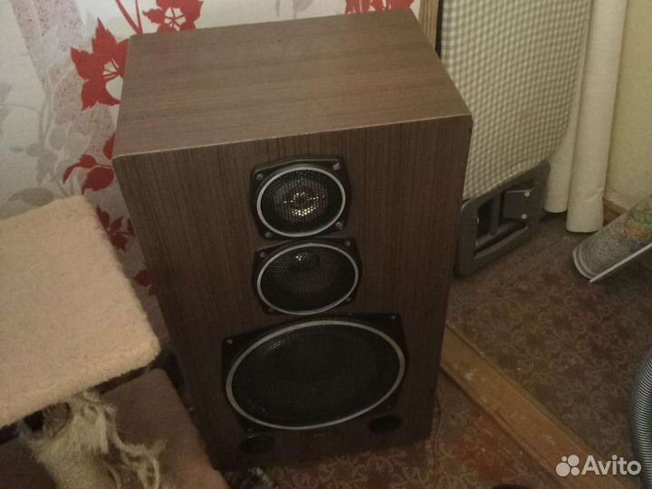 Продам усилитель и колонки