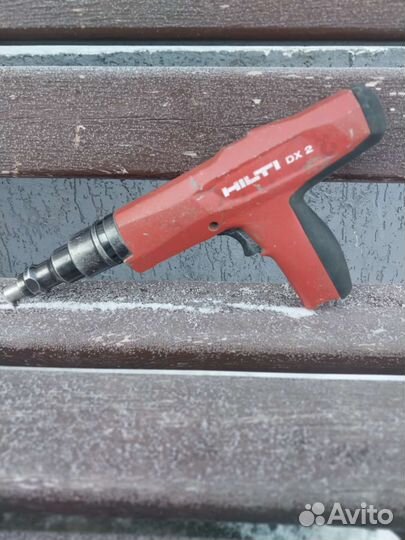 Монтажный пистолет hilti DX2