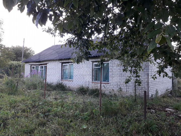 Дом 98,8 м² на участке 12,2 сот.