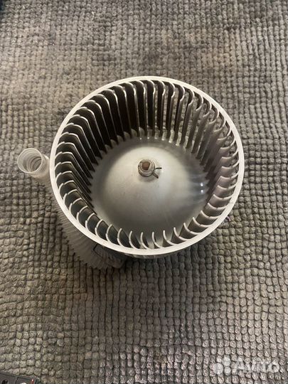 Моторчик печки Мазда 3 бл