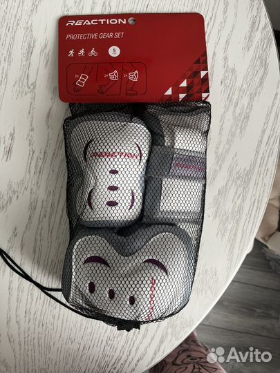 Защита. Наколенники, налокотники