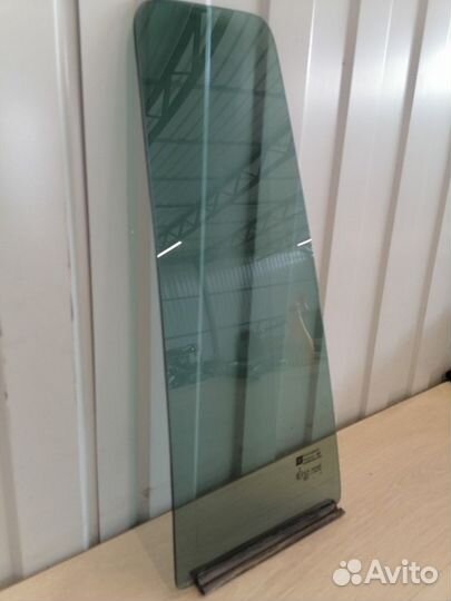 Стекло заднее правое Opel Zafira B Z18XER 140лс