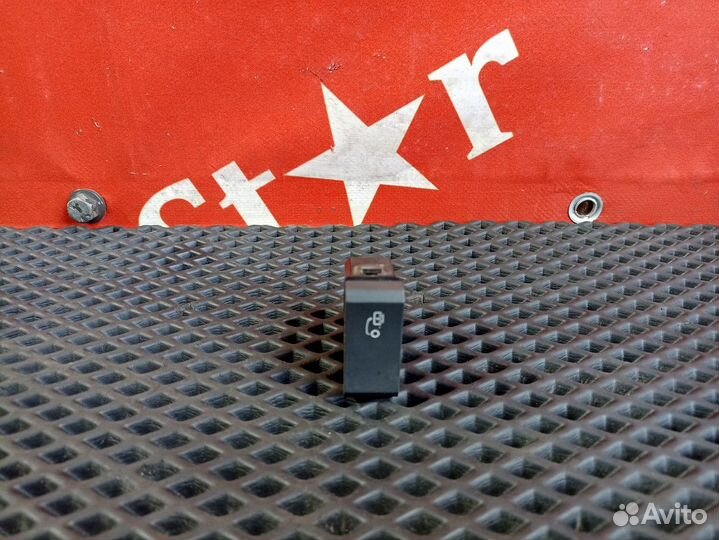 Кнопка люка Daf XF106