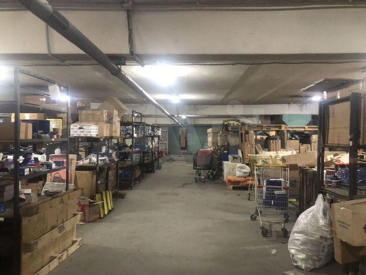 Под склад с подъездом,998 м²