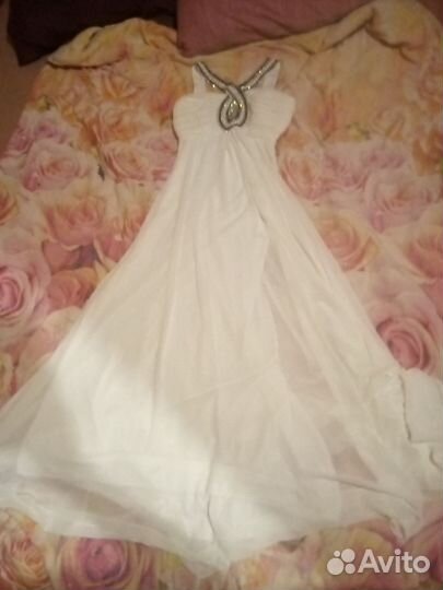 Вечернее платье в пол 42 44 белое