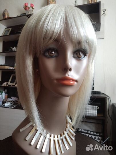 Парик из натуральных волос блонд