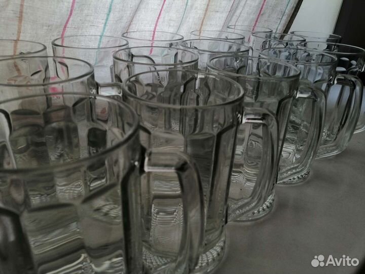 Пивные кружки и бокалы