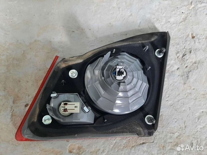 Стопы в крышку багажника Хонда civic 4D