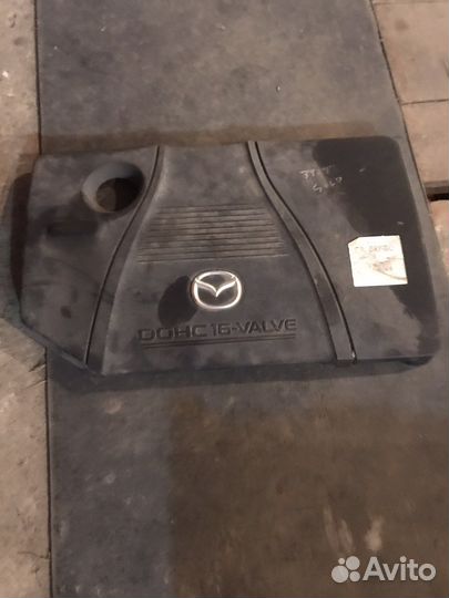 Накладка на клапаную крышку