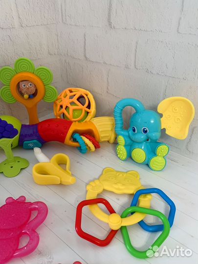 Развивающие игрушки пакетом прорезыватели