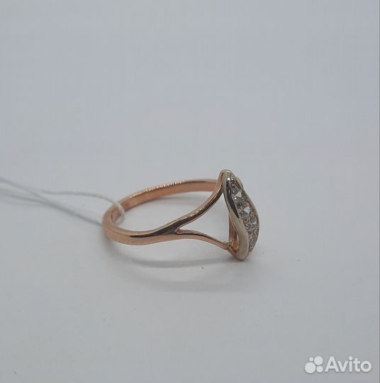 Золотое кольцо с фианитом