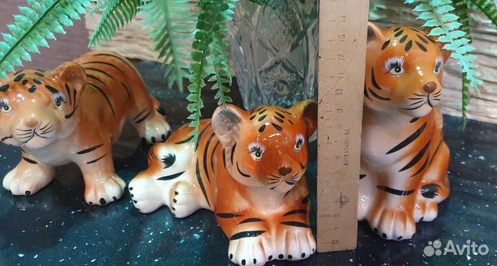 Статуэтка тигр
